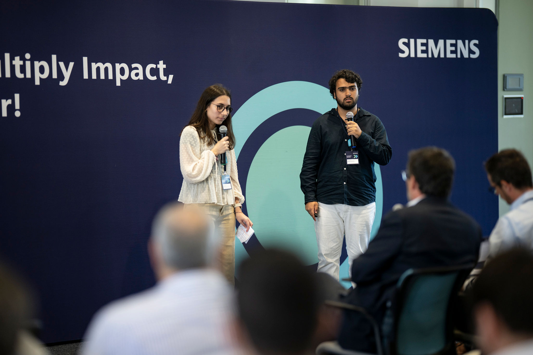 Photo from the Signalis presentation at the Siemens Accelerate NextGen 26 final, 1 of 8.
