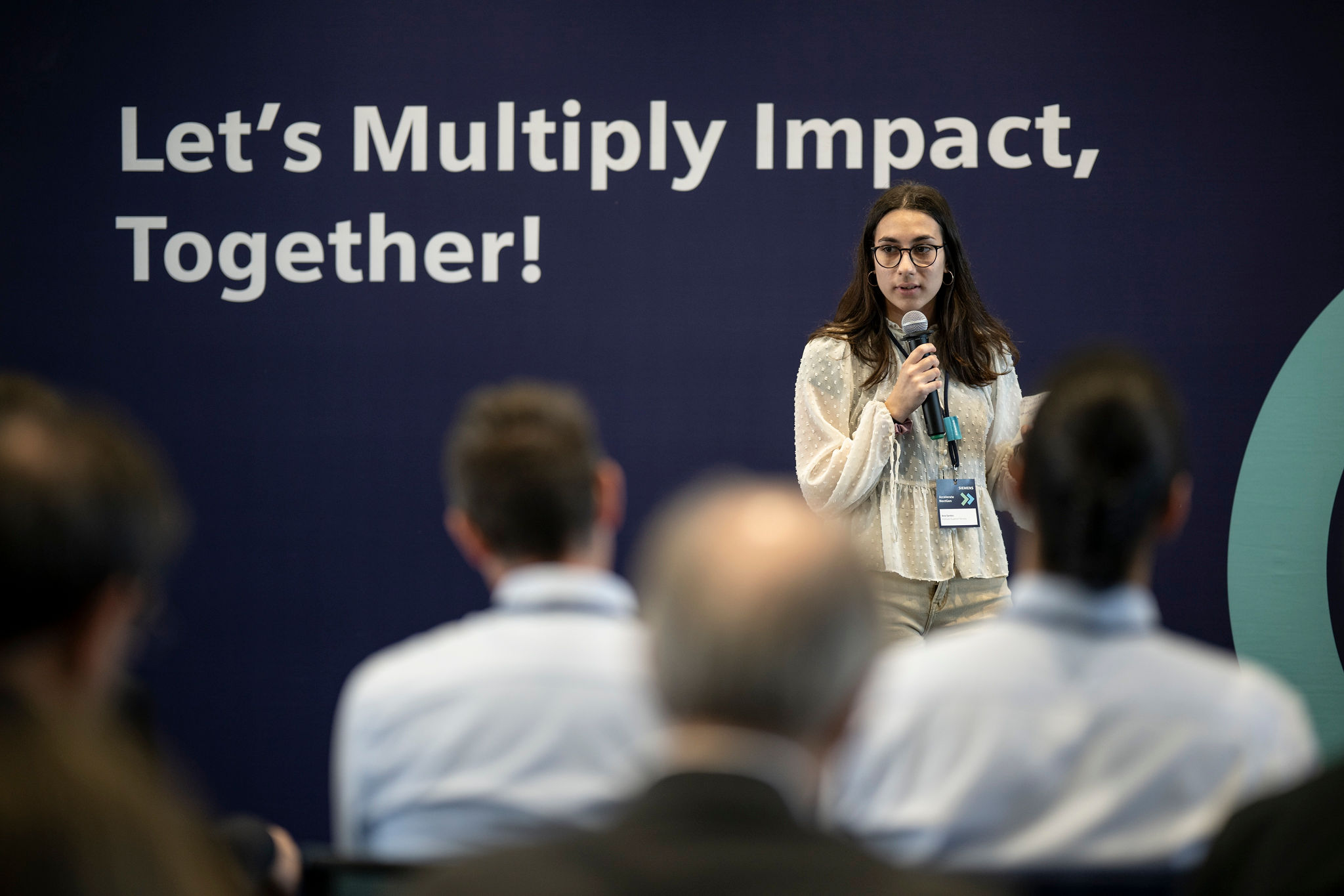 Photo from the Signalis presentation at the Siemens Accelerate NextGen 26 final, 3 of 8.